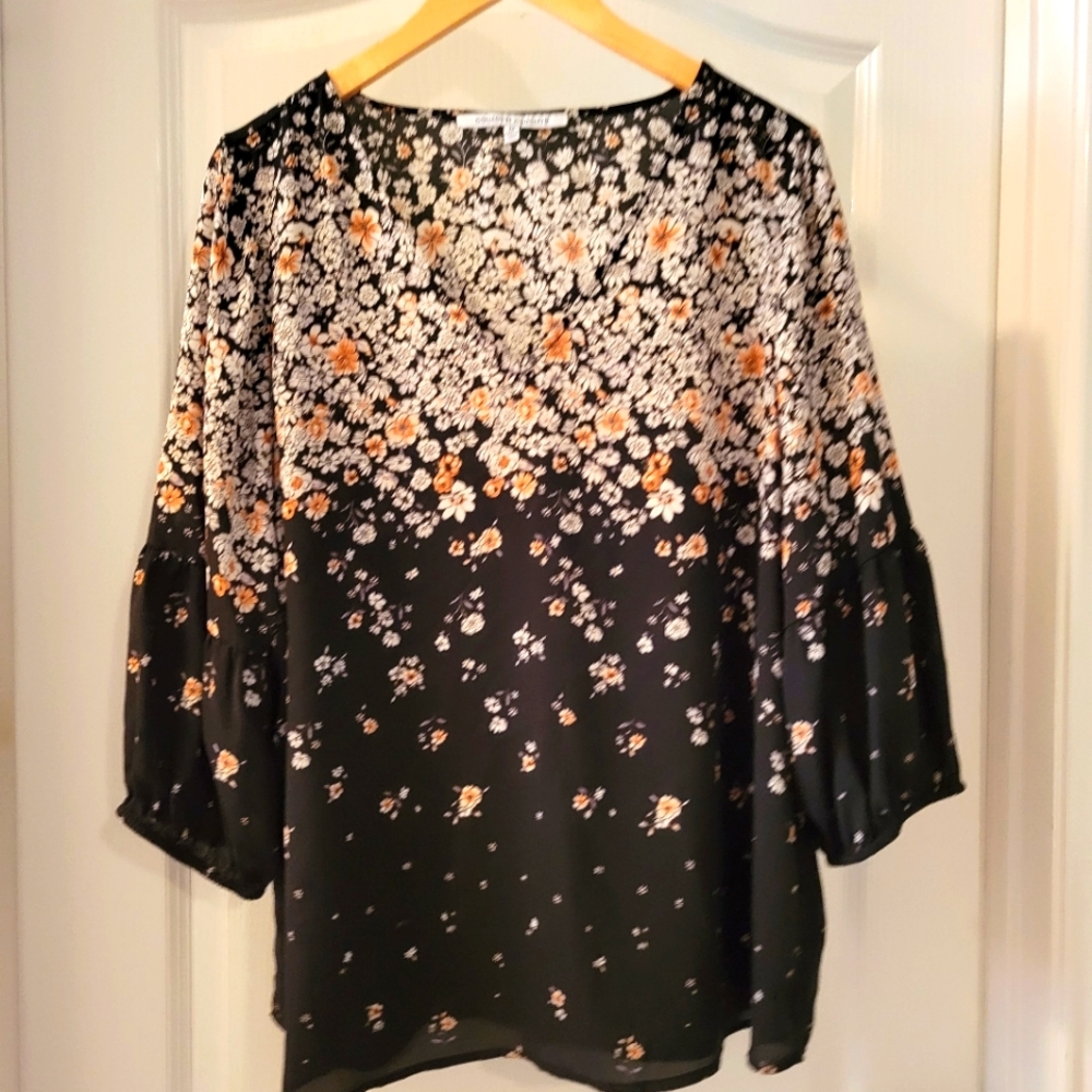 Floral v neck tunic